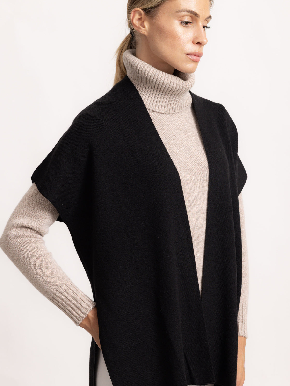 CATERINA - Poncho gilet (Nero)