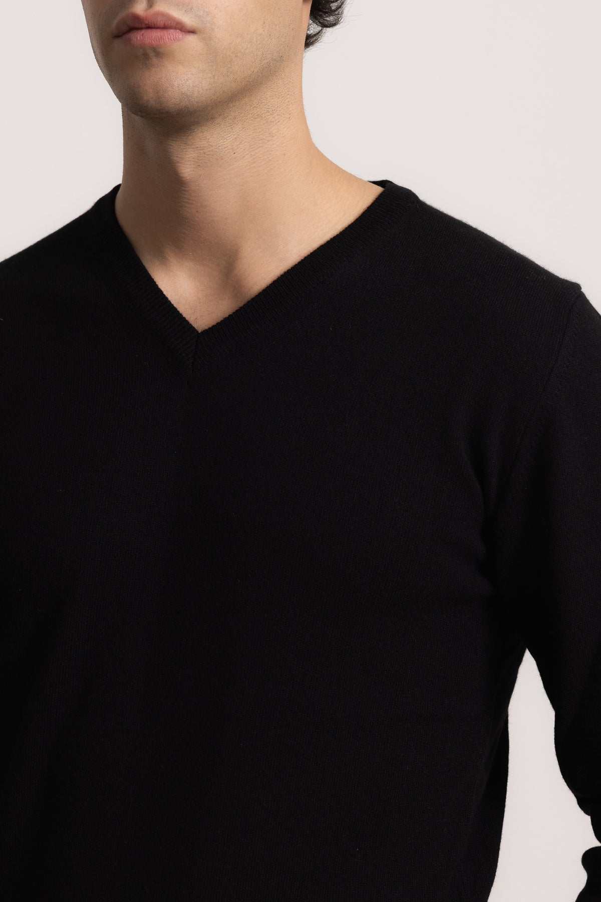 VITTORIO - Maglione scollo V (Nero)