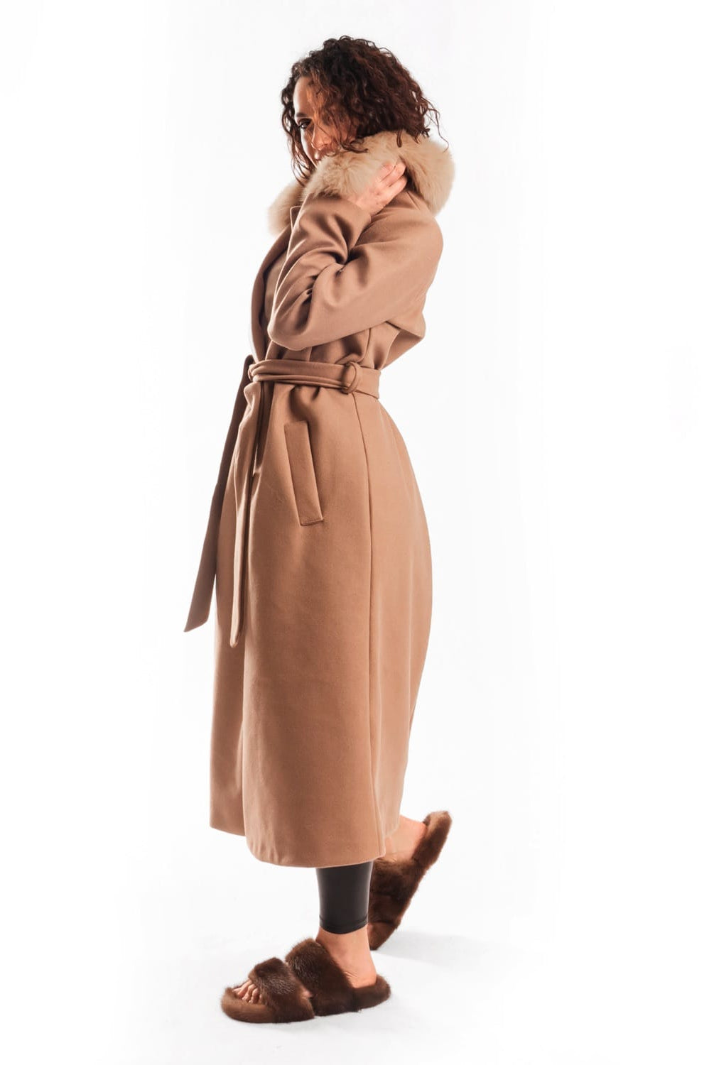 Cappotto con Cintura e Collo In Volpe Marrone - Elisabettapanerai
