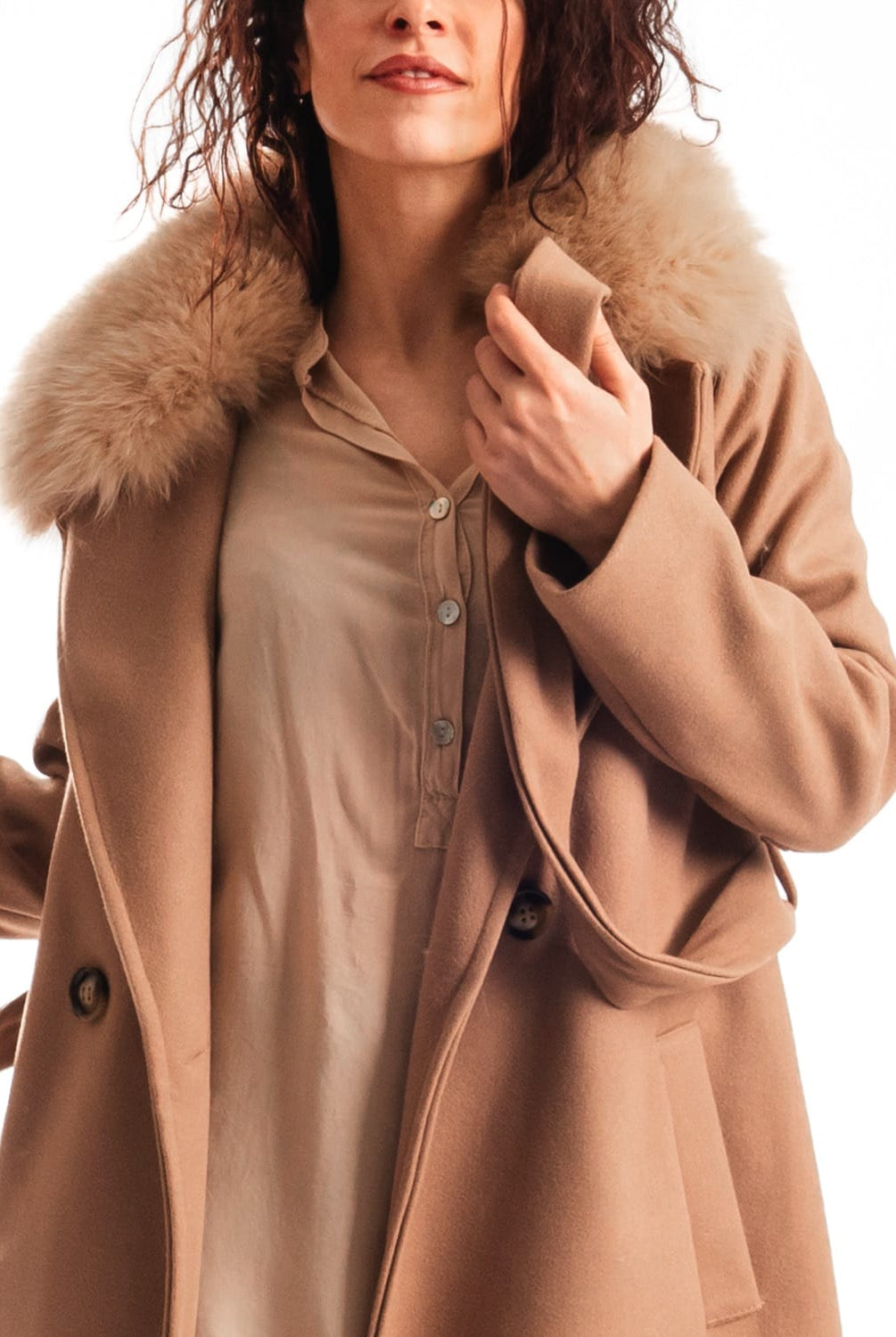 Cappotto con Cintura e Collo In Volpe Marrone - Elisabettapanerai