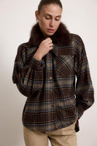 BELFAST - Camicia con colletto in pelliccia (Marrone)