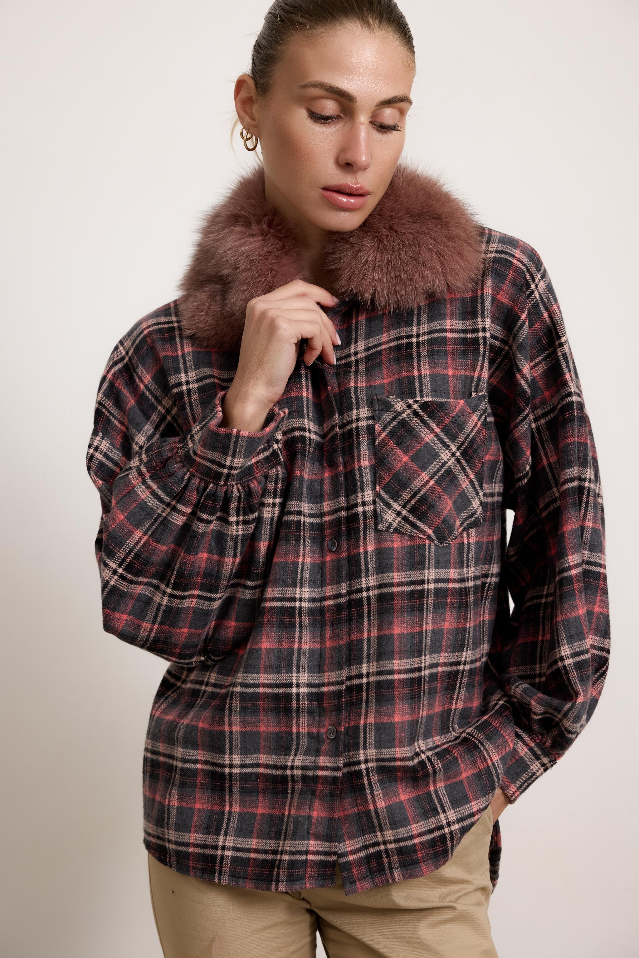 BELFAST - Camicia con colletto in pelliccia (Rosa Antico)