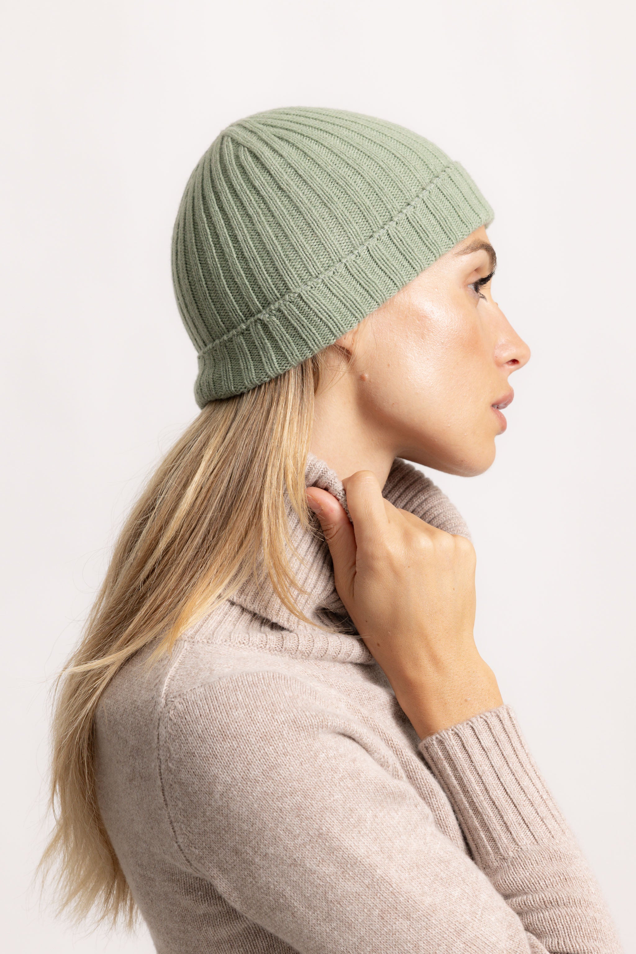 COSTANZA - Cappello a coste (Salvia)